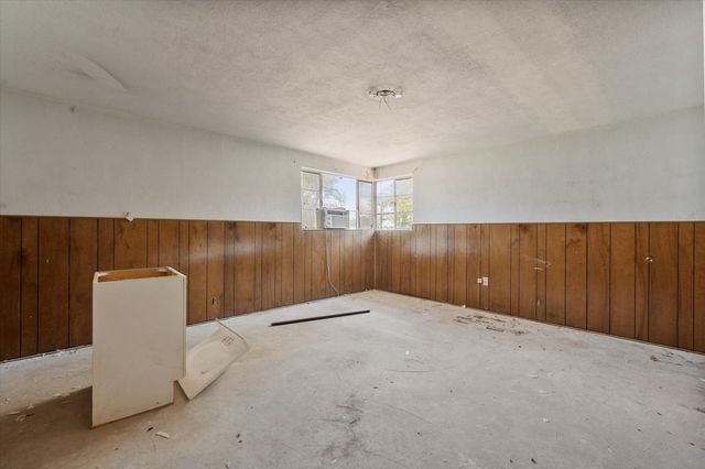 605 17th Street, Levelland, TX 79336