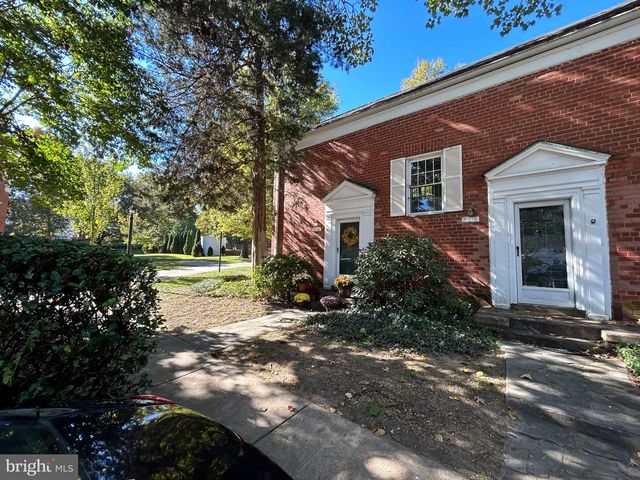 3318 CORYELL LN, Alexandria, VA 22302