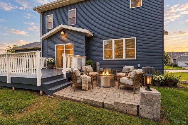 9902 Peach Leaf Lane, Middleton, WI 53562