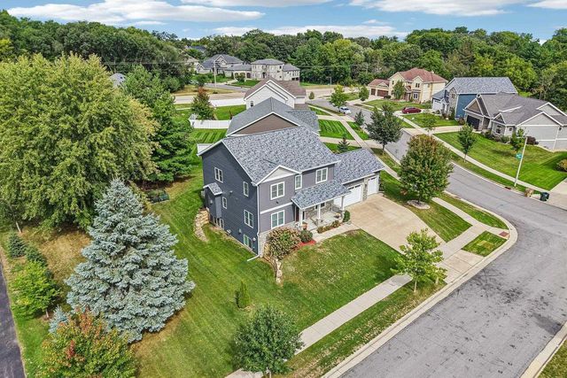 9902 Peach Leaf Lane, Middleton, WI 53562