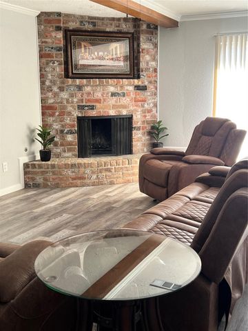 11727 Scottsdale Drive, Meadows Place, TX 77477