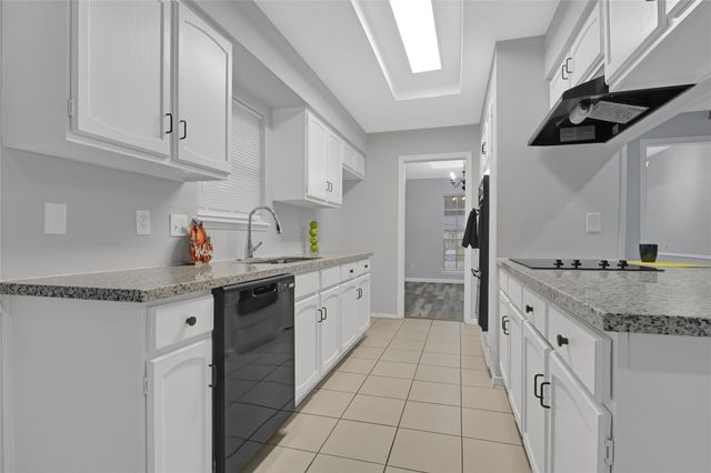 11727 Scottsdale Drive, Meadows Place, TX 77477