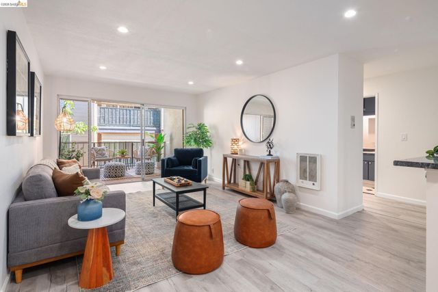 567 Oakland Avenue 211, Oakland, CA 94611
