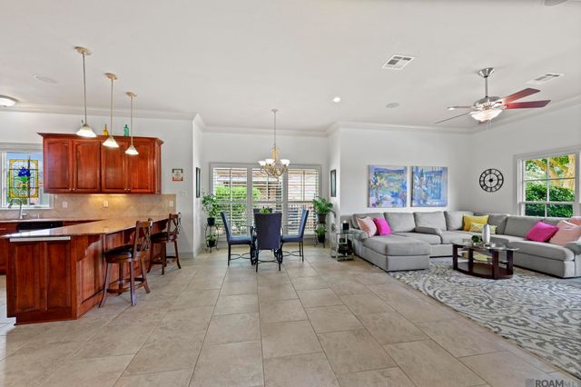 19528 Southern Hills Ave, Baton Rouge, LA 70809
