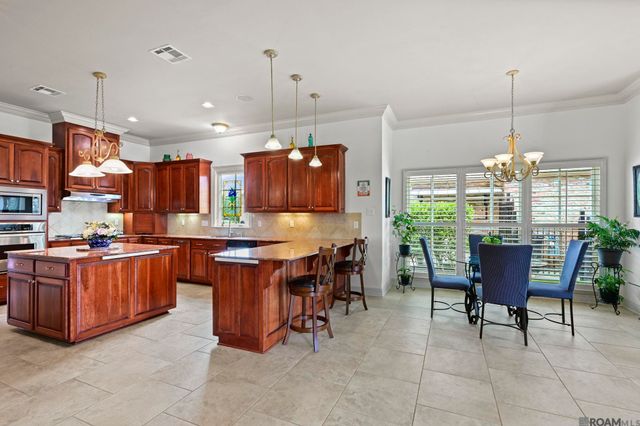 19528 Southern Hills Ave, Baton Rouge, LA 70809
