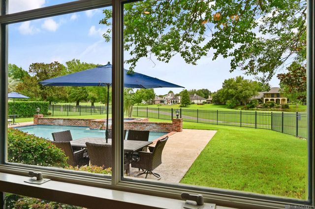 19528 Southern Hills Ave, Baton Rouge, LA 70809