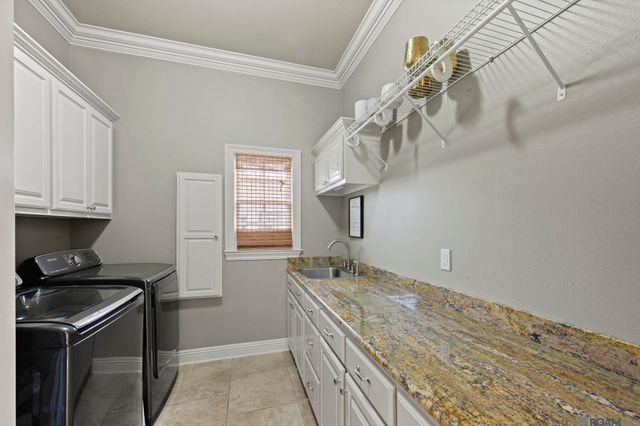 19528 Southern Hills Ave, Baton Rouge, LA 70809