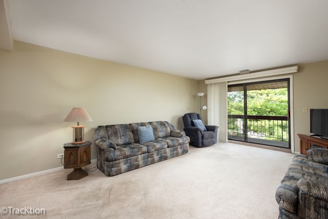 7525 Nantucket Drive 405, Darien, IL 60561