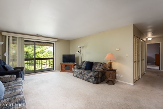 7525 Nantucket Drive 405, Darien, IL 60561