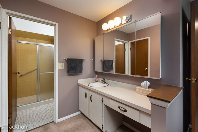 7525 Nantucket Drive 405, Darien, IL 60561