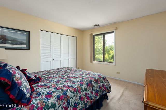 7525 Nantucket Drive 405, Darien, IL 60561