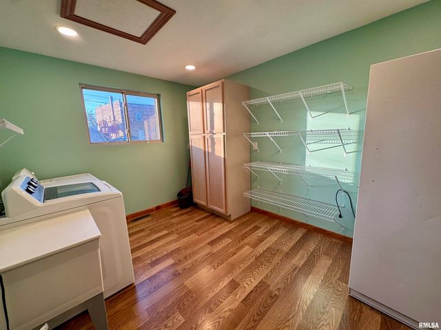 216 S HUBBARD Avenue, Goreville, IL 62939