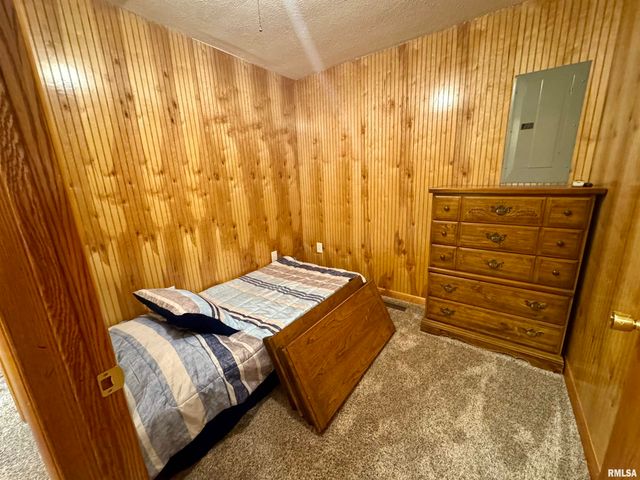 216 S HUBBARD Avenue, Goreville, IL 62939