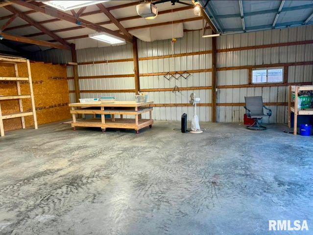 216 S HUBBARD Avenue, Goreville, IL 62939