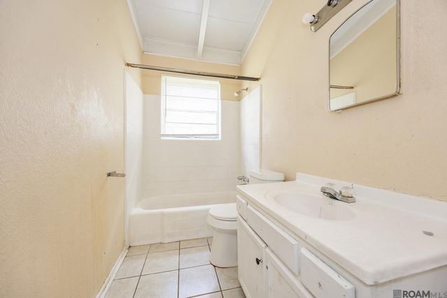 2514 Evans Dr, Baker, LA 70714