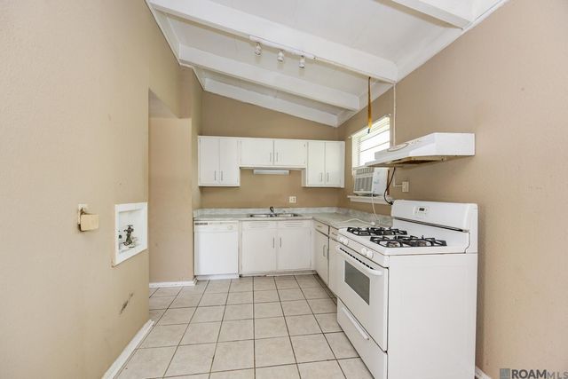 2514 Evans Dr, Baker, LA 70714