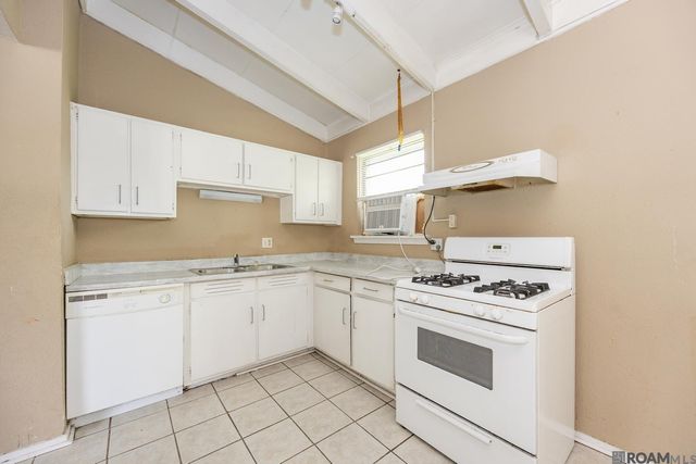 2514 Evans Dr, Baker, LA 70714