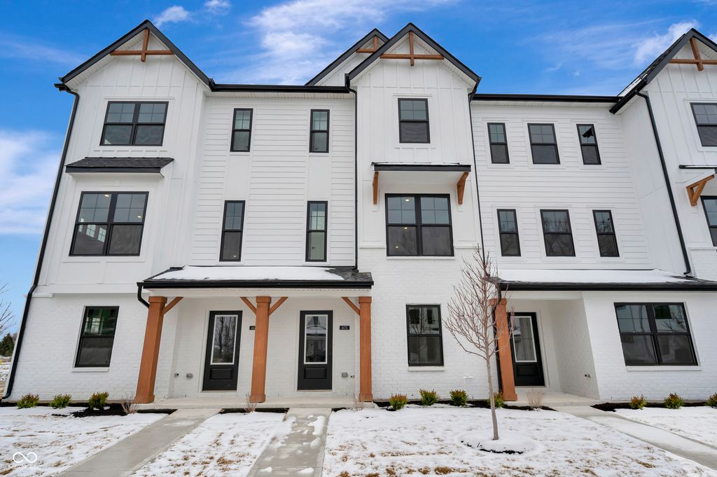 4476 Yellowwood Avenue, Brownsburg, IN 46112