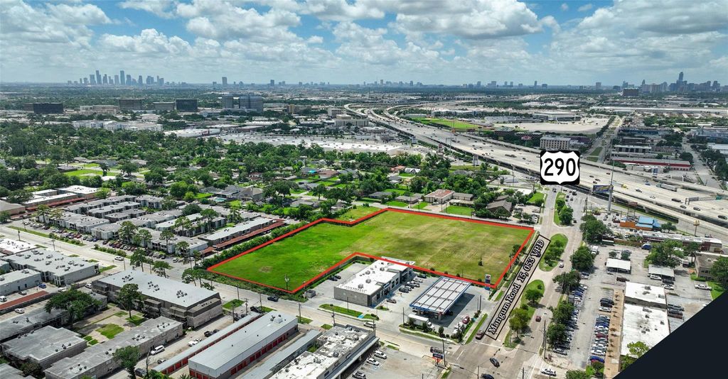 2800 Mangum Road, Houston, TX 77092