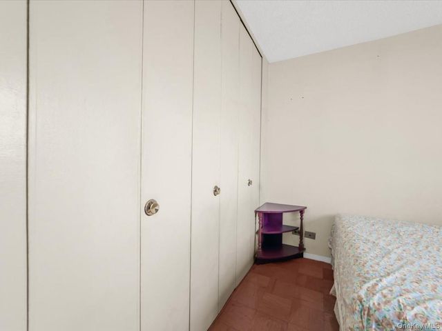 41-40 Union Street 8V, Flushing, NY 11355