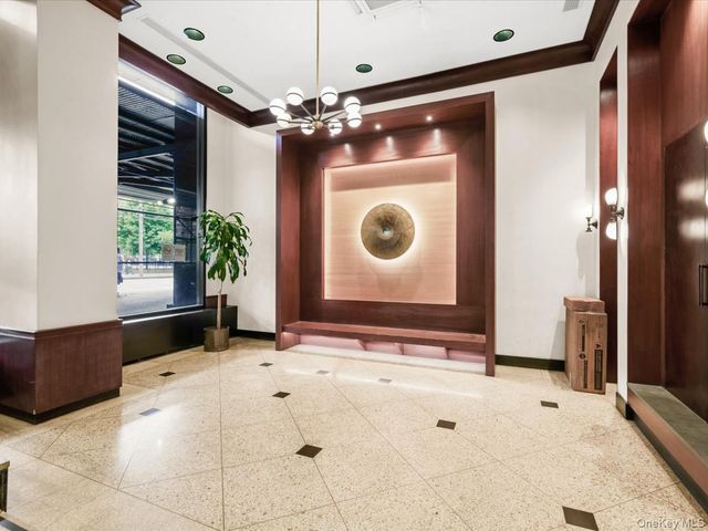 41-40 Union Street 8V, Flushing, NY 11355