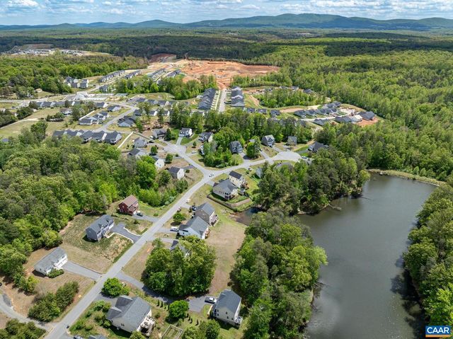 44 FLINTSTONE CT, Barboursville, VA 22923