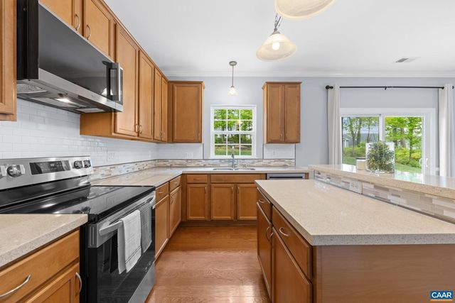 44 FLINTSTONE CT, Barboursville, VA 22923