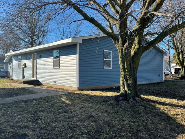 502 E 12th Street S, Newton, IA 50208