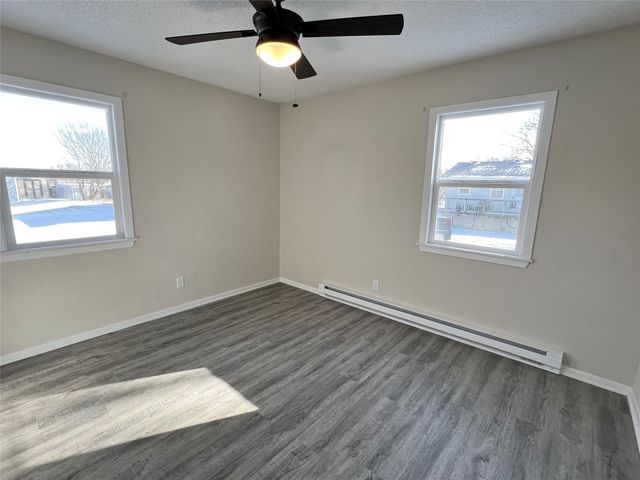 502 E 12th Street S, Newton, IA 50208