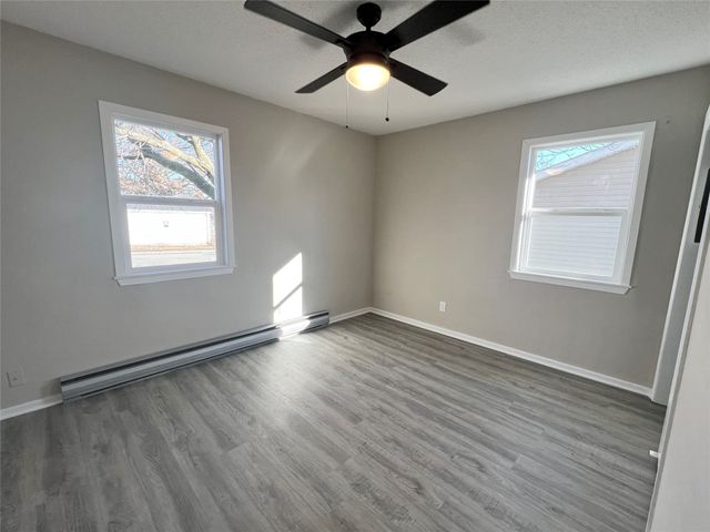 502 E 12th Street S, Newton, IA 50208