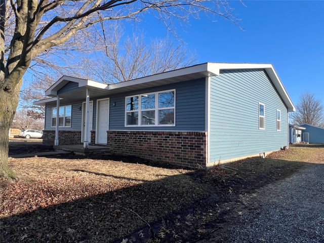502 E 12th Street S, Newton, IA 50208