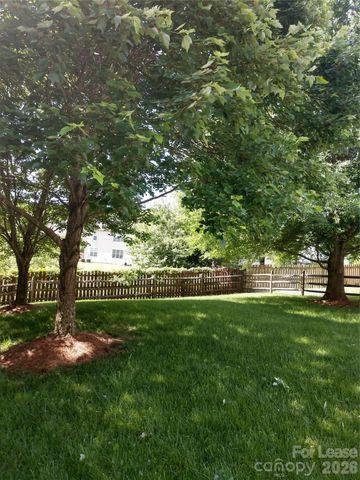 13121 Greencreek Drive, Charlotte, NC 28273