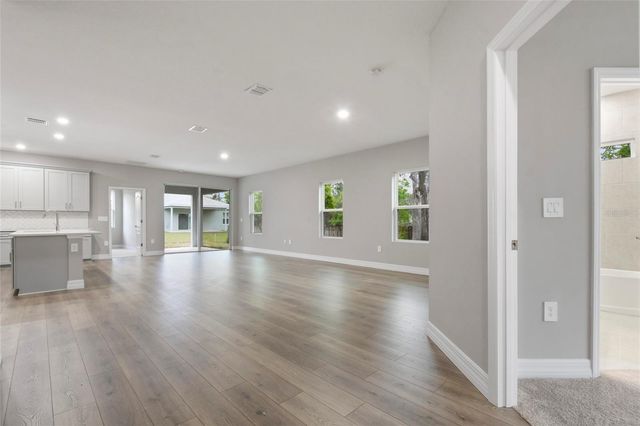 750 VALENCIA AVENUE, Orange City, FL 32763