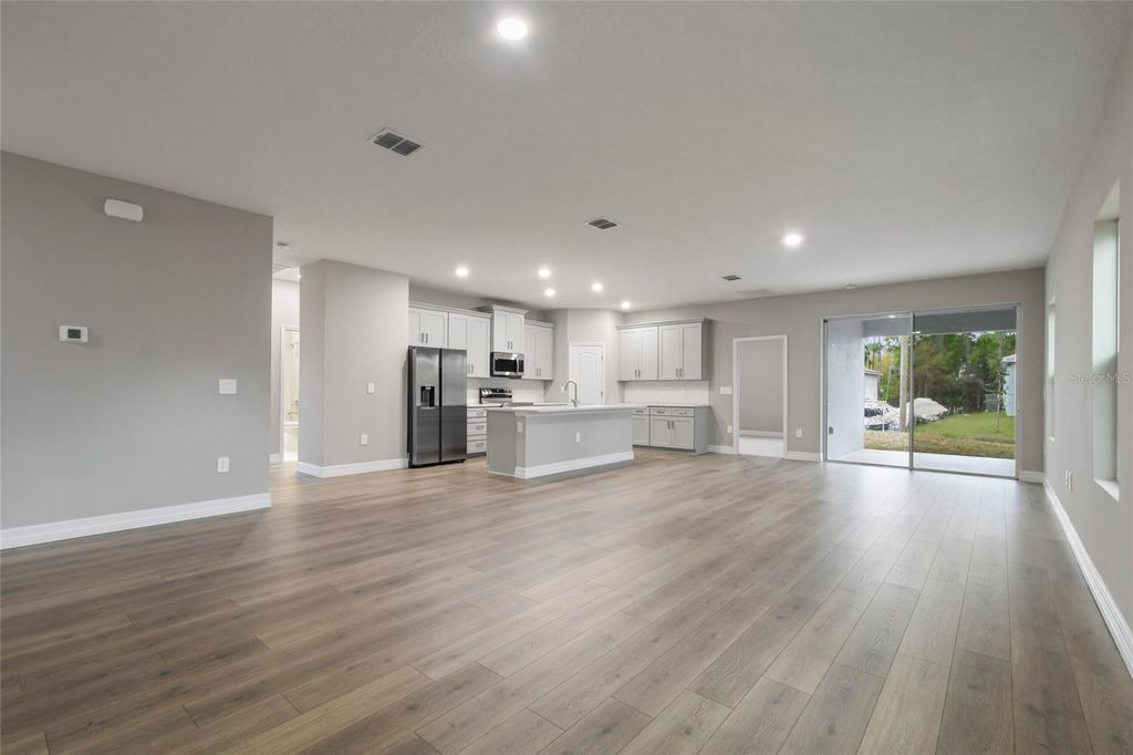 Image 5 of property listing at 750 VALENCIA AVENUE, Orange City, FL 32763