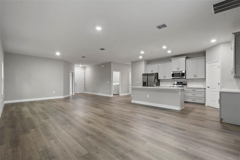 Image 6 of property listing at 750 VALENCIA AVENUE, Orange City, FL 32763