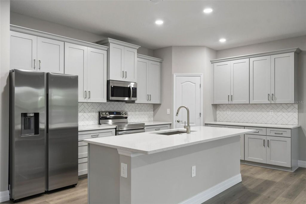 Image 7 of property listing at 750 VALENCIA AVENUE, Orange City, FL 32763