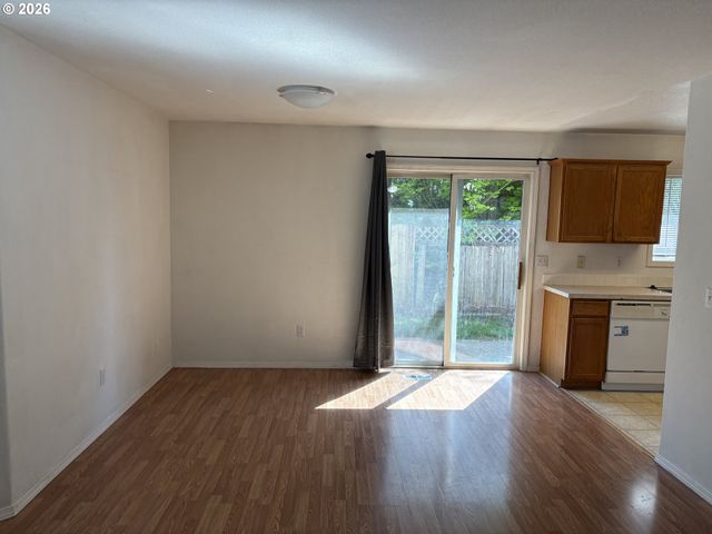 3237 OLIVE St, Vancouver, WA 98660