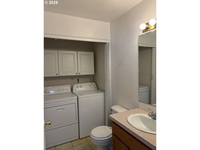 3237 OLIVE St, Vancouver, WA 98660