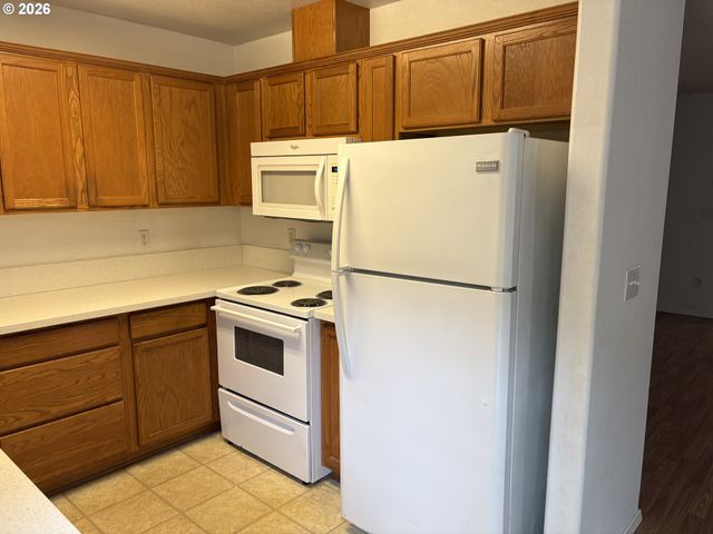3237 OLIVE St, Vancouver, WA 98660