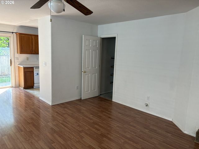 3237 OLIVE St, Vancouver, WA 98660
