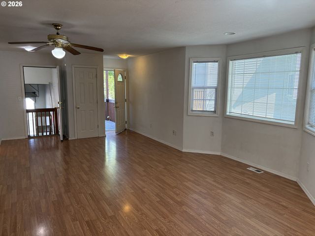 3237 OLIVE St, Vancouver, WA 98660