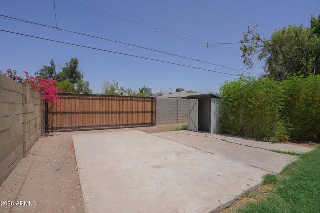506 W 11TH Street, Tempe, AZ 85281