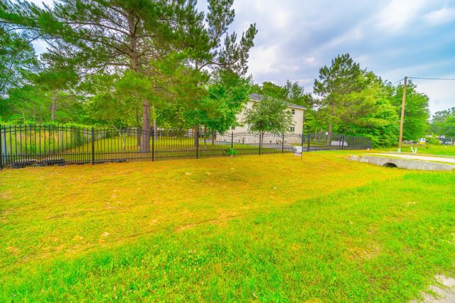 141 County Road 3419, Cleveland, TX 77327