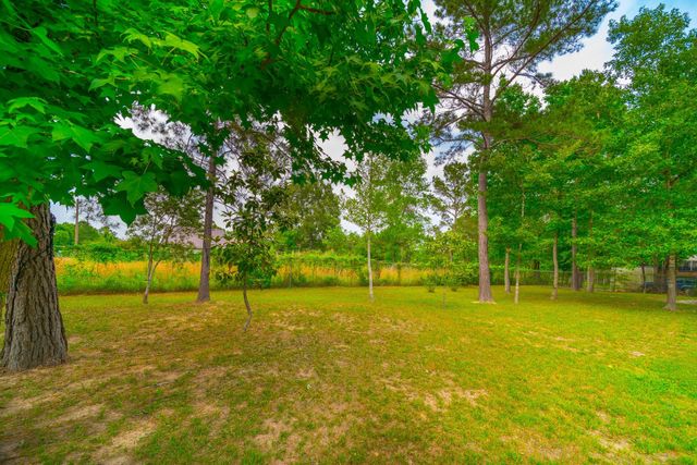141 County Road 3419, Cleveland, TX 77327