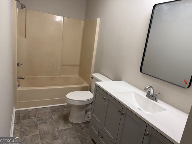 731 Moon Bridge Road, Winder, GA 30680