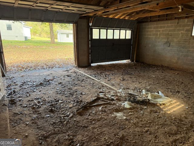 731 Moon Bridge Road, Winder, GA 30680