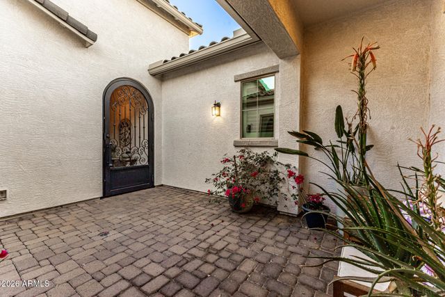 3904 E CAROB Drive, Gilbert, AZ 85298