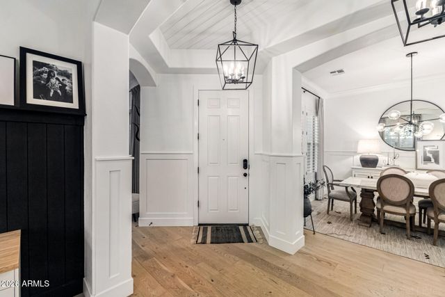 3904 E CAROB Drive, Gilbert, AZ 85298