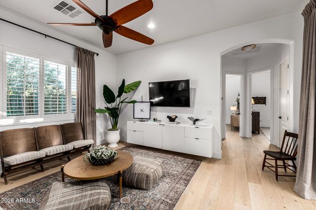 3904 E CAROB Drive, Gilbert, AZ 85298