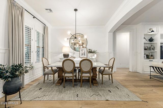 3904 E CAROB Drive, Gilbert, AZ 85298